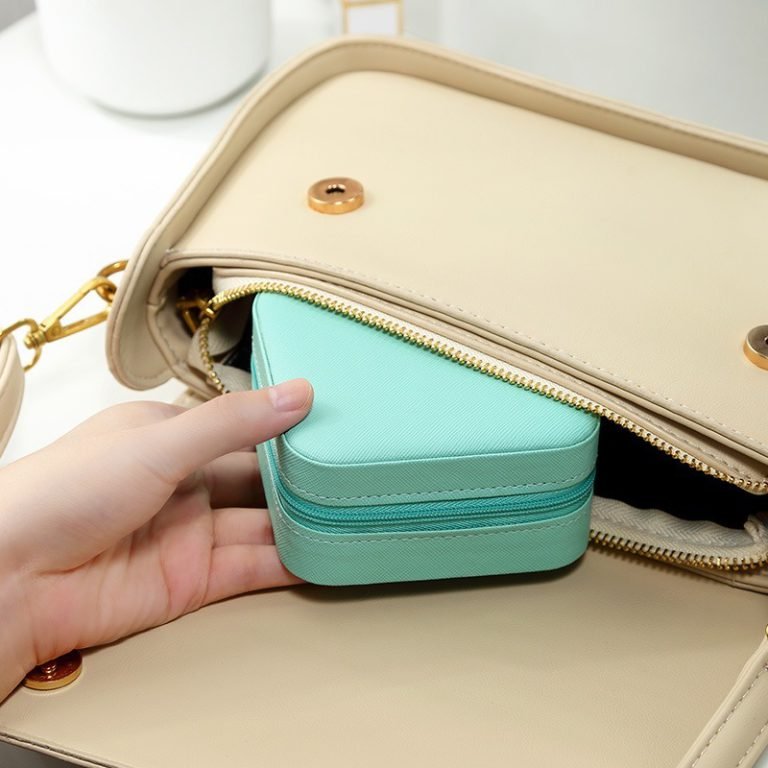 Travel Leather Pocket Jewellery Organizer Box (Mix/Random color) - Image 4
