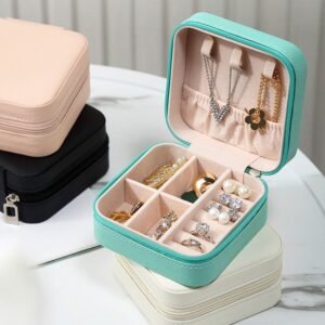 Jewellery Storage Box leather Jewelry Stand Earrings Ring Box Cosmetics Beauty Container (Random Color)