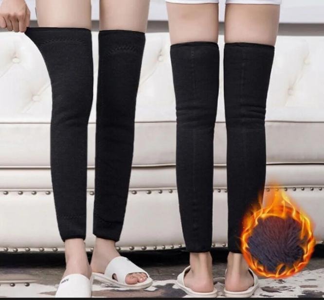 Unisex Wool Knee-Length Leg Warmers – Plain Black - Image 4