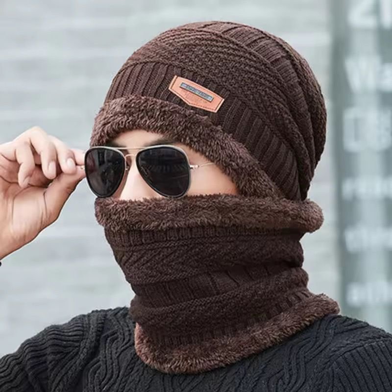 Knitted Winter Beanie, Neck Gaiter & Touchscreen Gloves Set - Image 3
